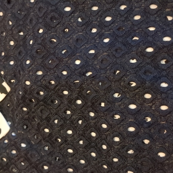 Elle eyelet mock layered top size L - Picture 11 of 14